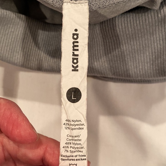 Workout Capris - Picture 5 of 9